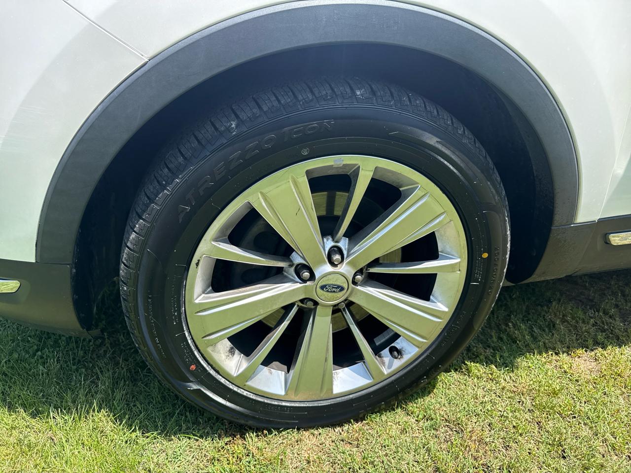 Ford Explorer Limited FWD 2019