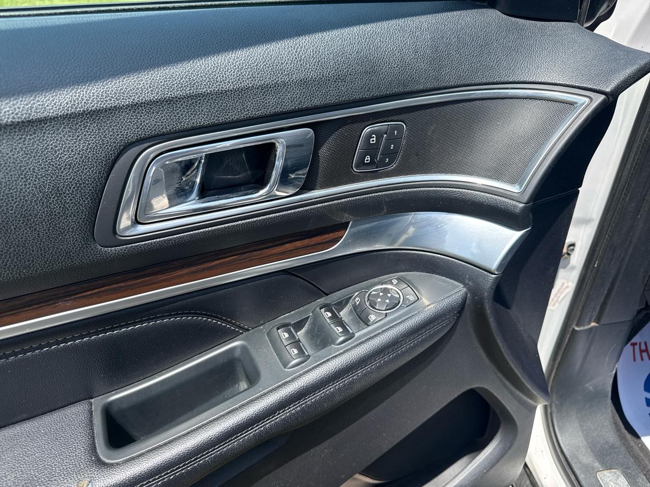 Ford Explorer Limited FWD 2019