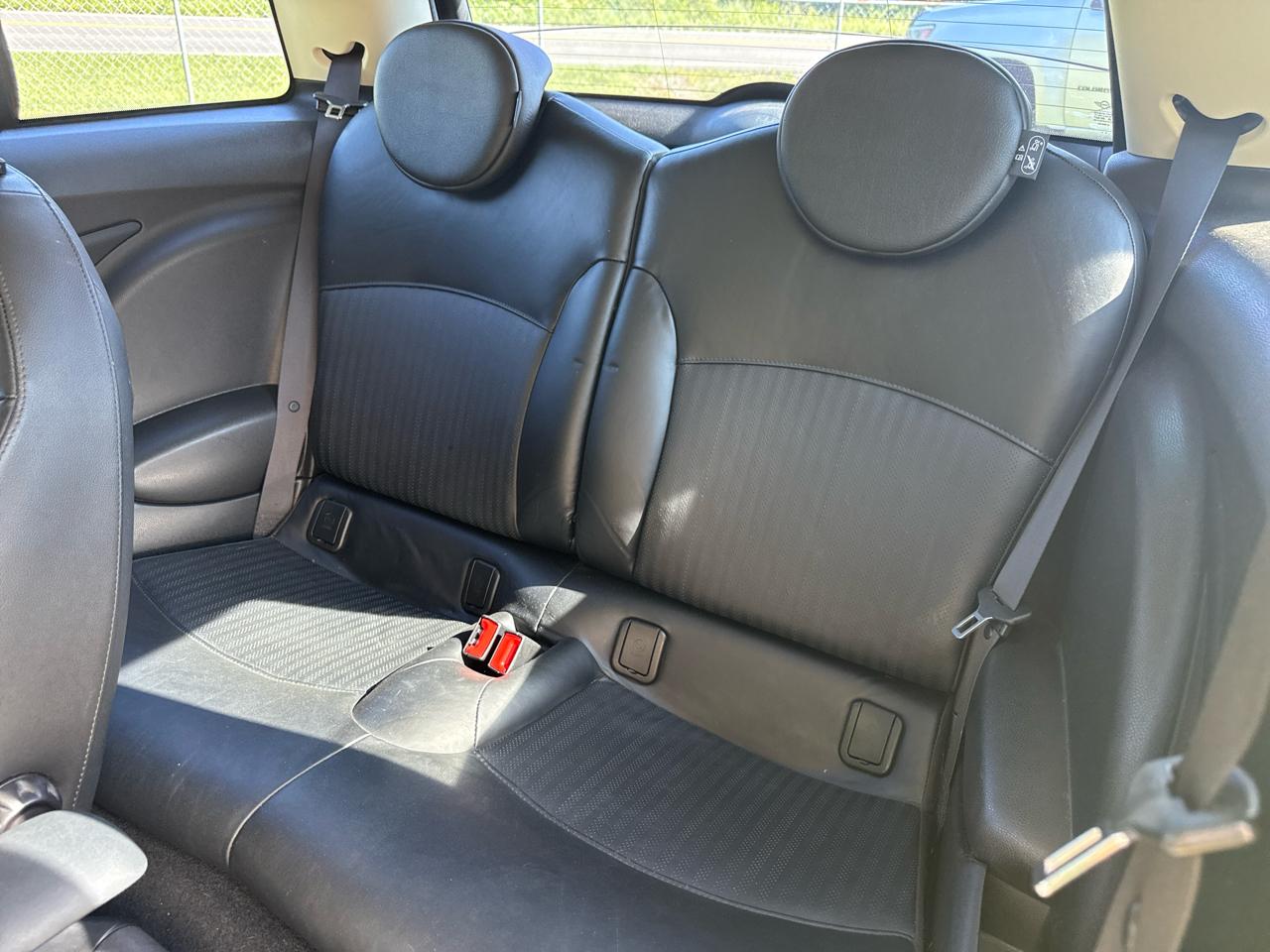 MINI Cooper Hardtop 2dr Cpe S 2011