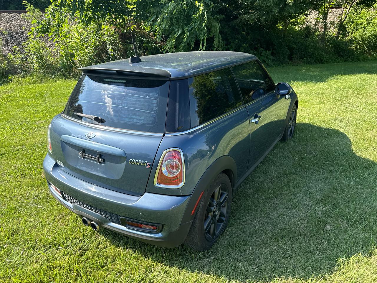 MINI Cooper Hardtop 2dr Cpe S 2011