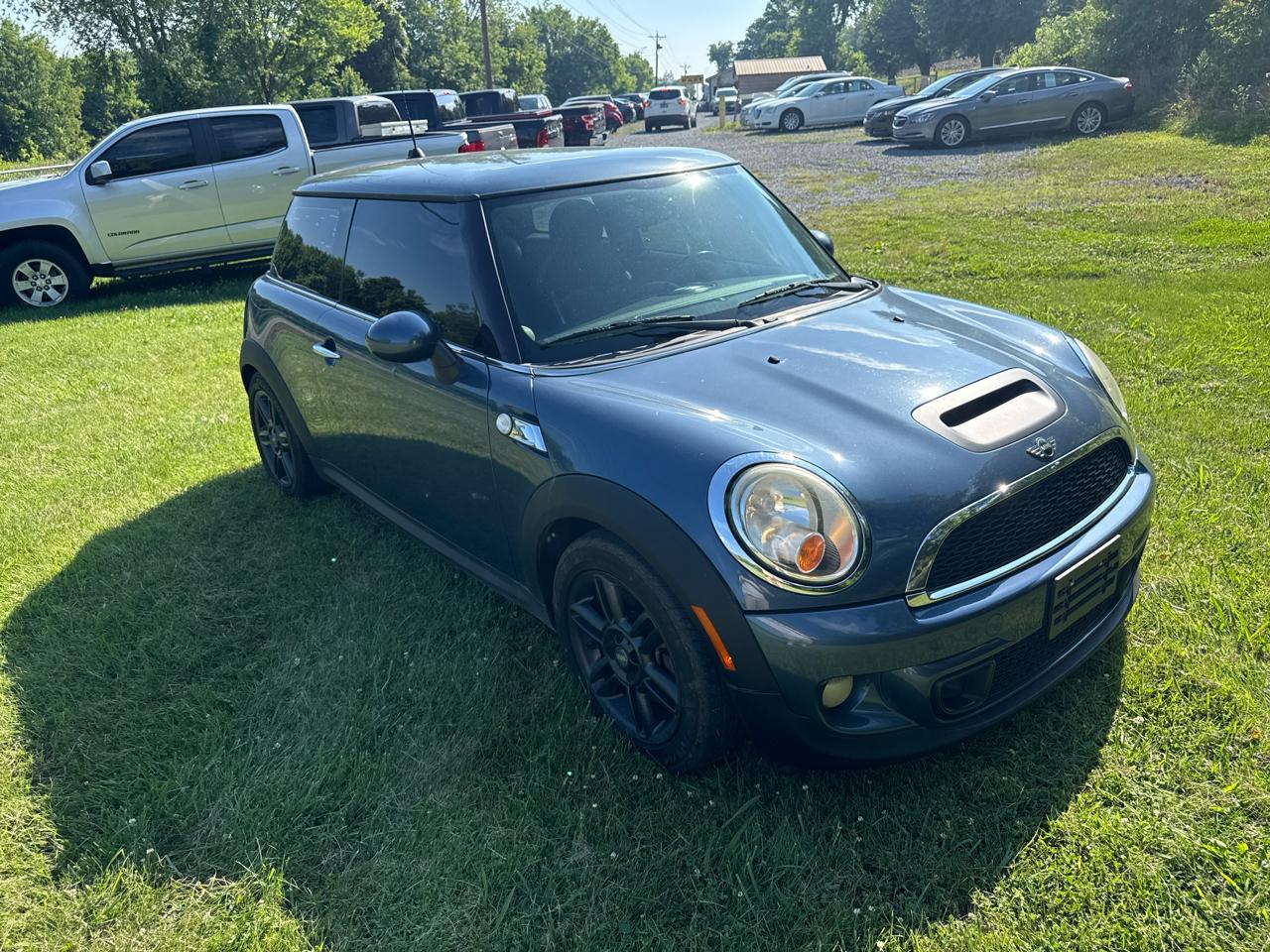 MINI Cooper Hardtop 2dr Cpe S 2011