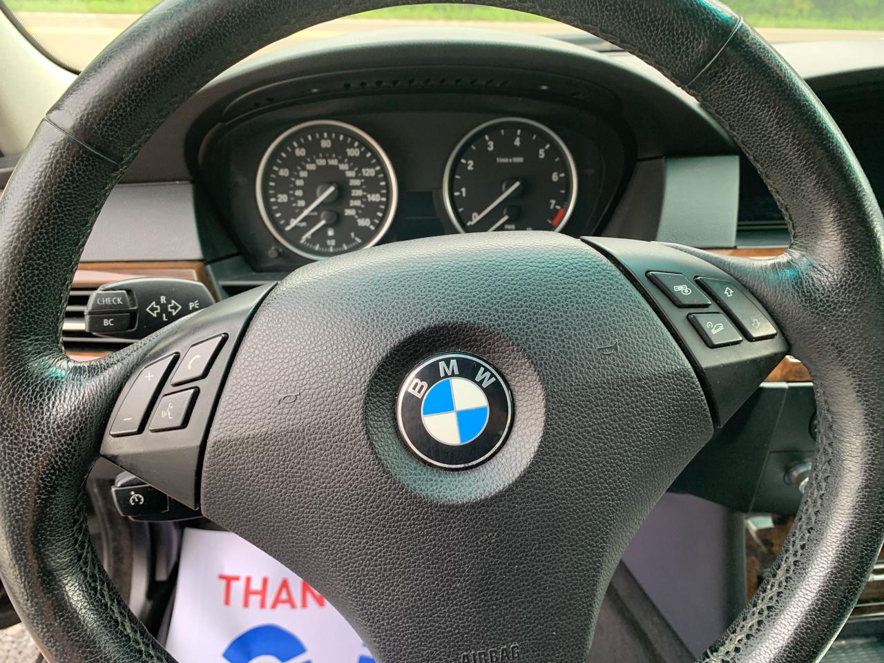 BMW 5 Series 4dr Sdn 535i xDrive AWD 2010