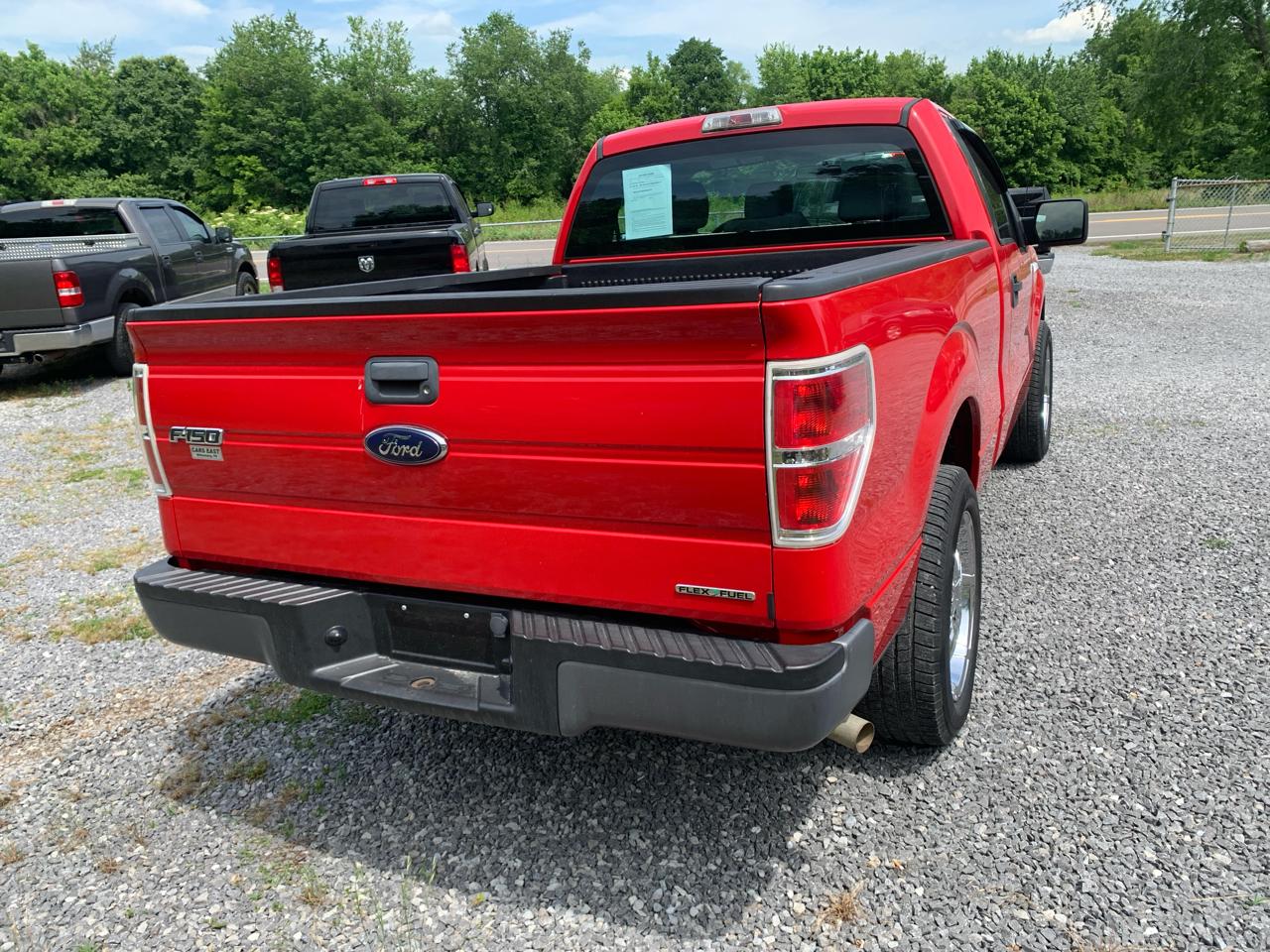 Ford F-150 2WD Reg Cab 126" STX 2014