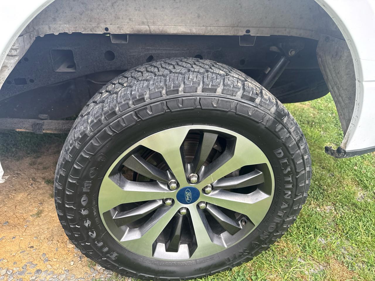 Ford F-150 Lariat 4WD SuperCab 8' Box 2019