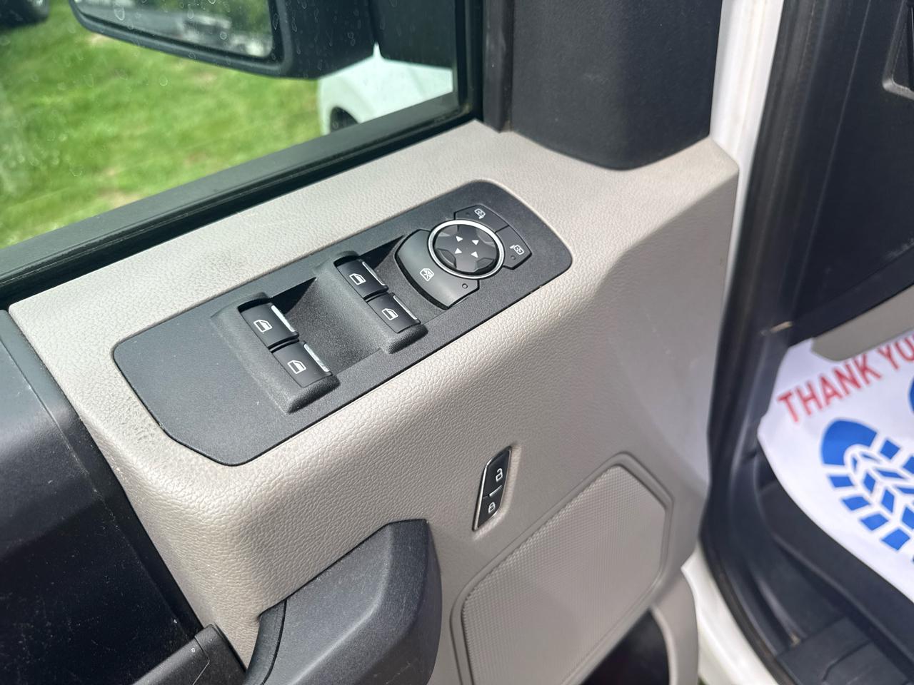 Ford F-150 Lariat 4WD SuperCab 8' Box 2019