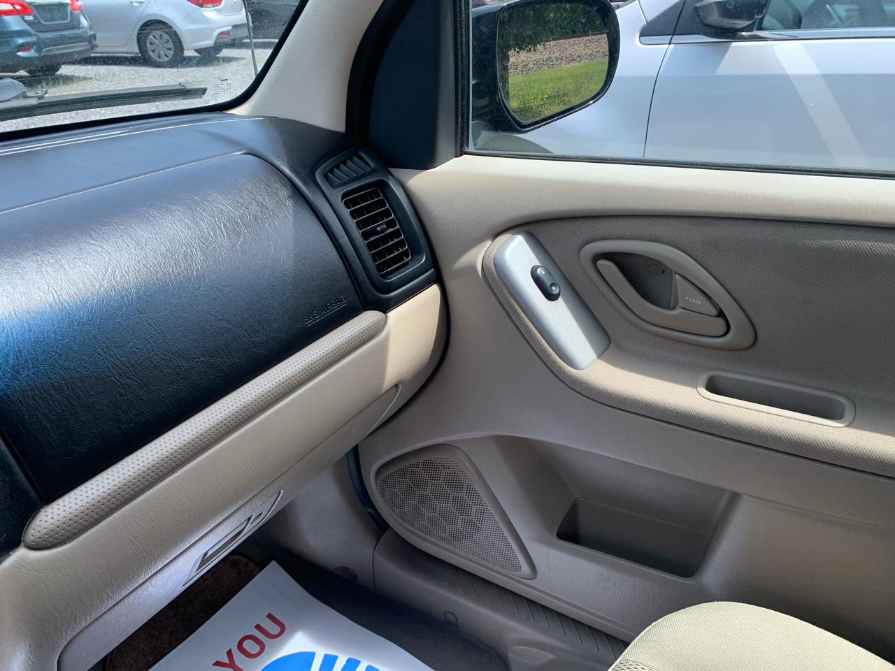 Mazda Tribute 3.0L Auto s 2006