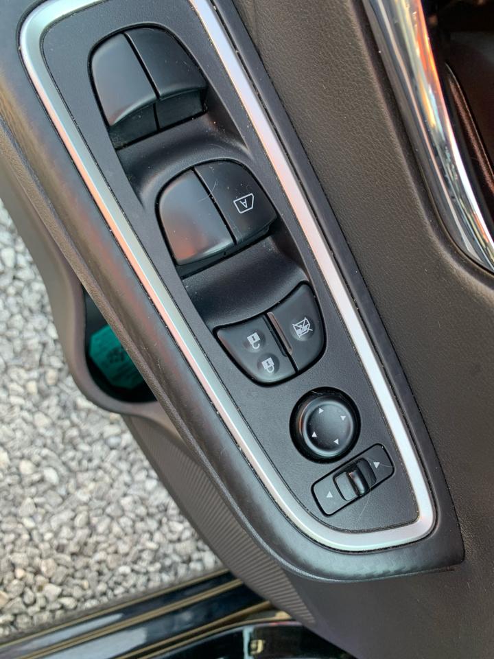 Nissan Versa SR CVT 2021