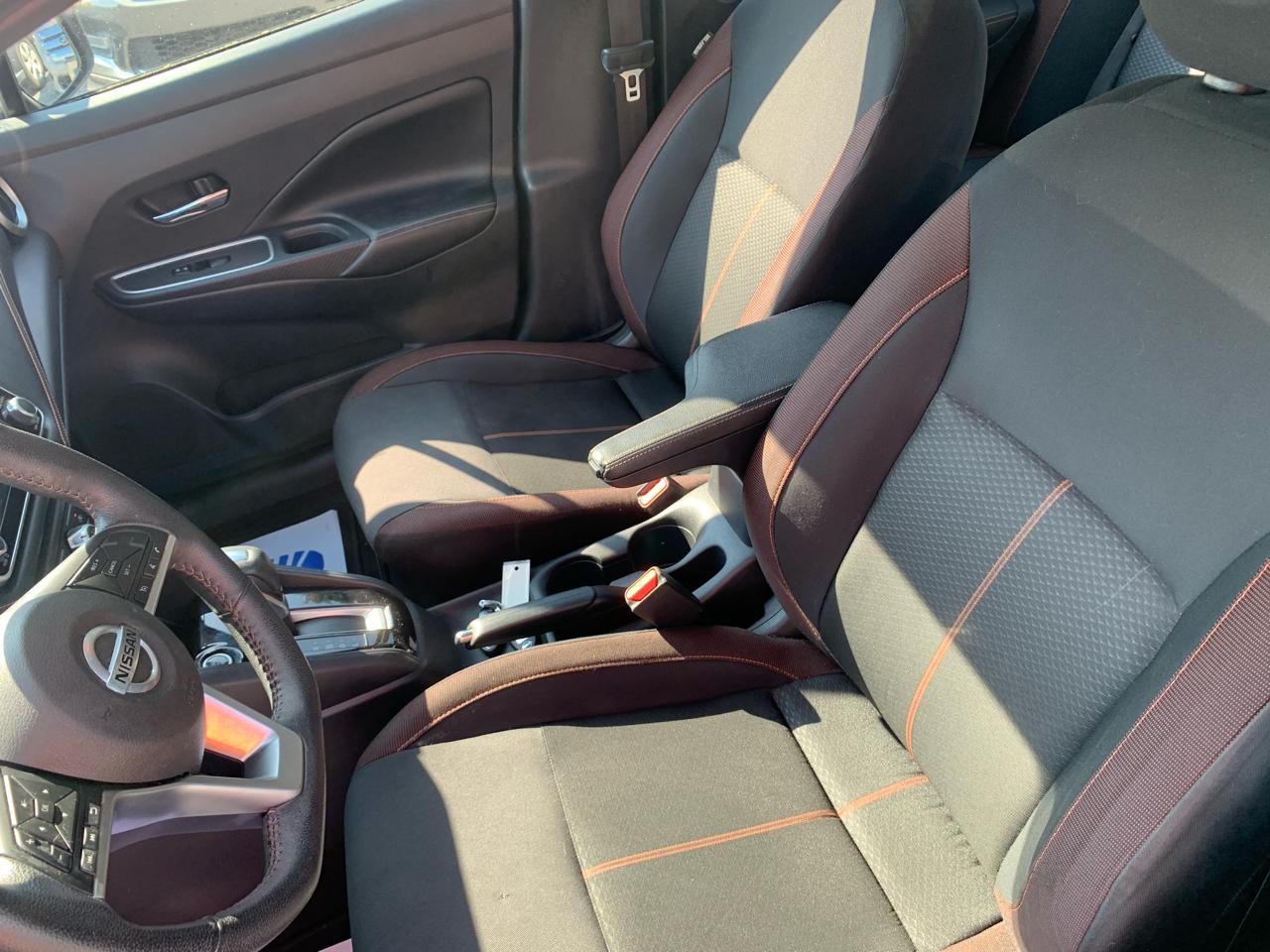 Nissan Versa SR CVT 2021