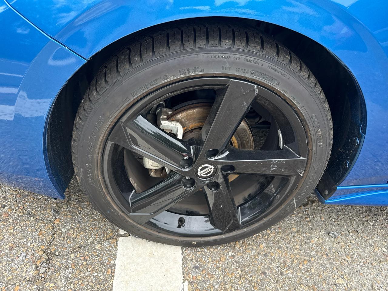 Nissan Sentra SR CVT 2021