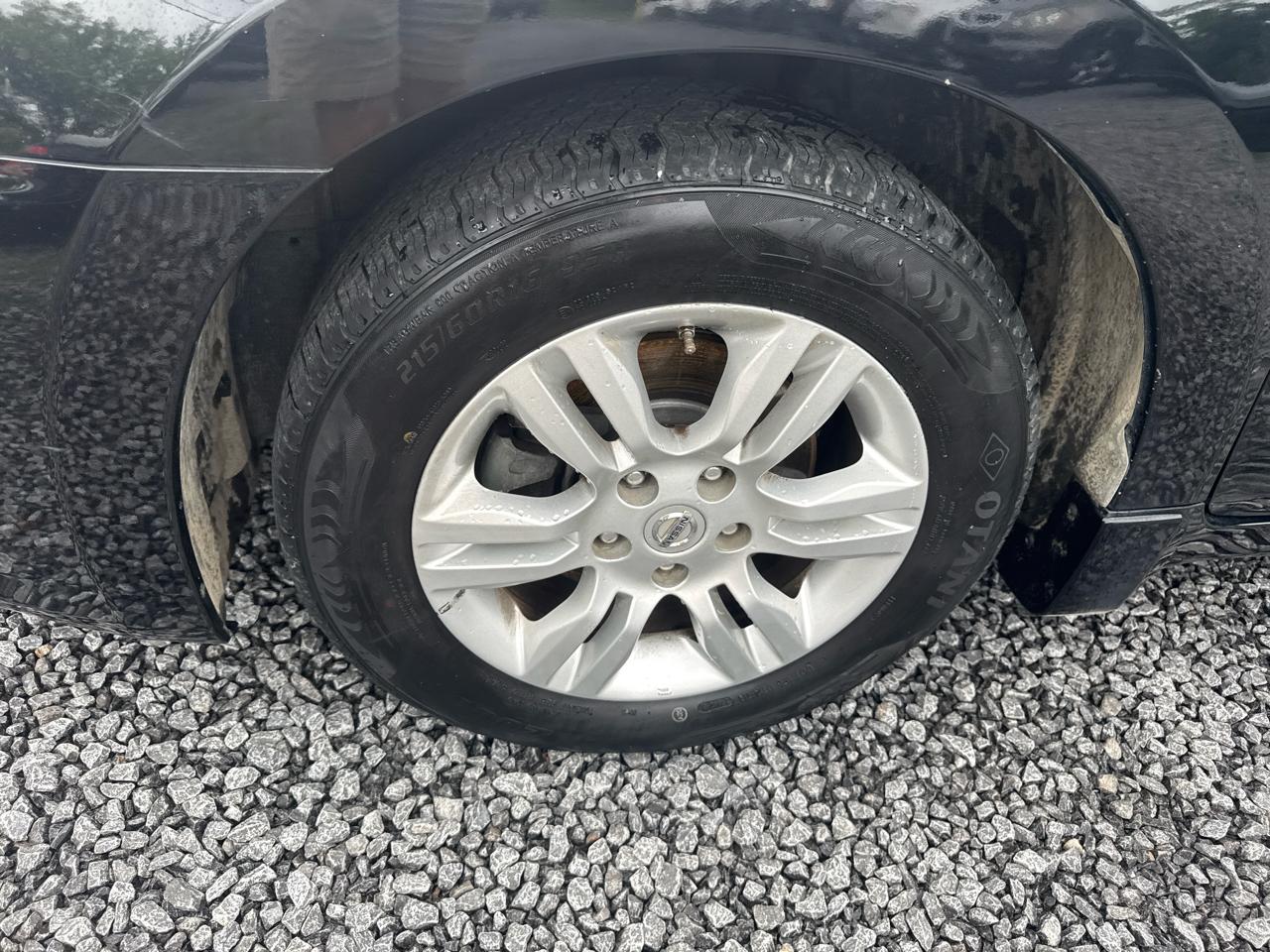 Nissan Altima 4dr Sdn I4 CVT 2.5 S 2011