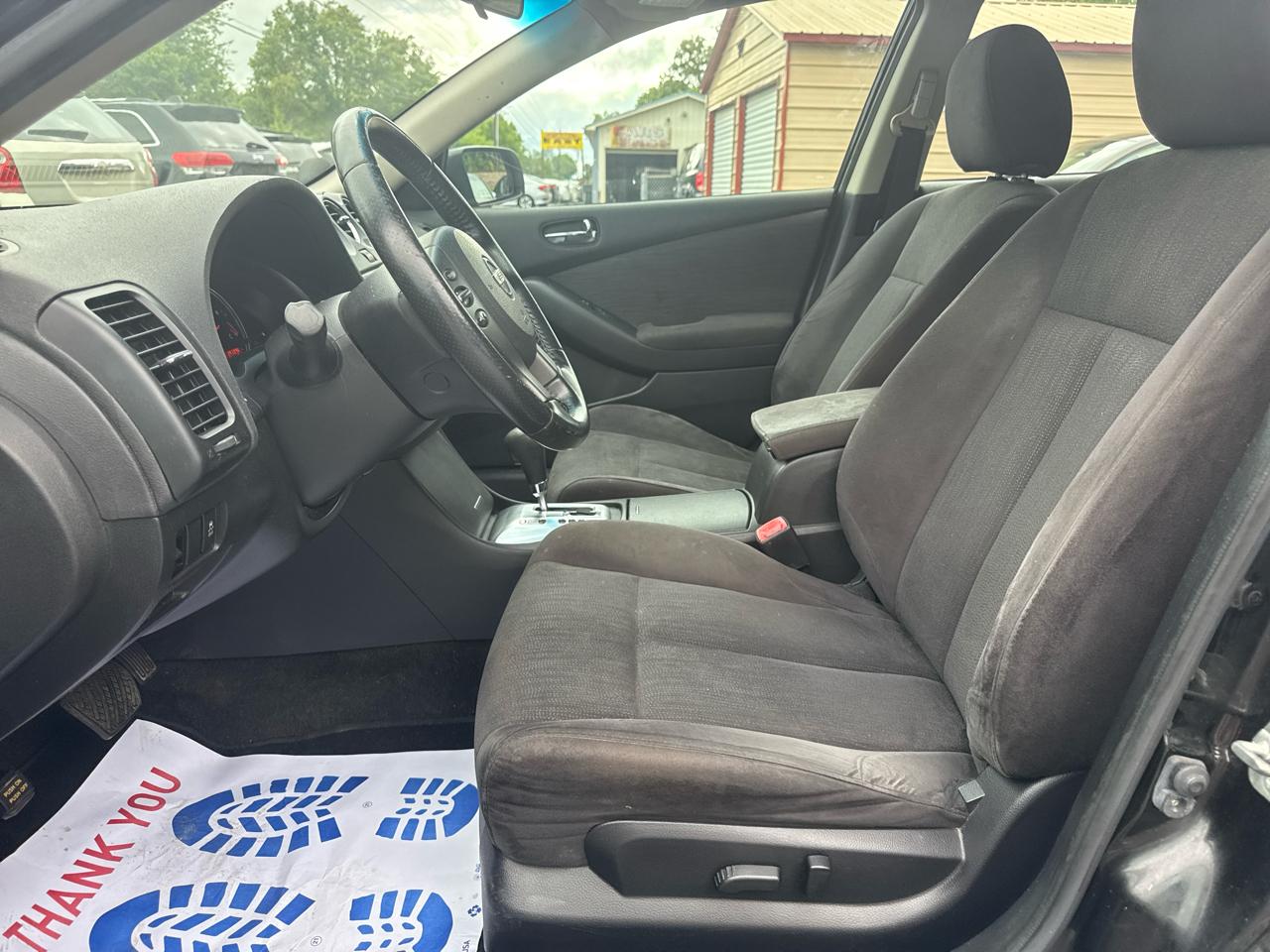Nissan Altima 4dr Sdn I4 CVT 2.5 S 2011