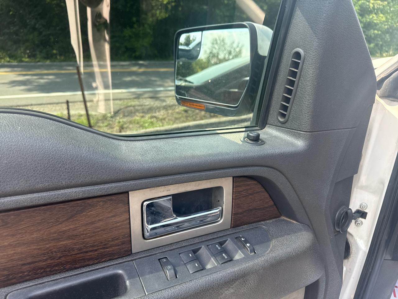 Ford F-150 4WD SuperCab 145" Lariat 2013
