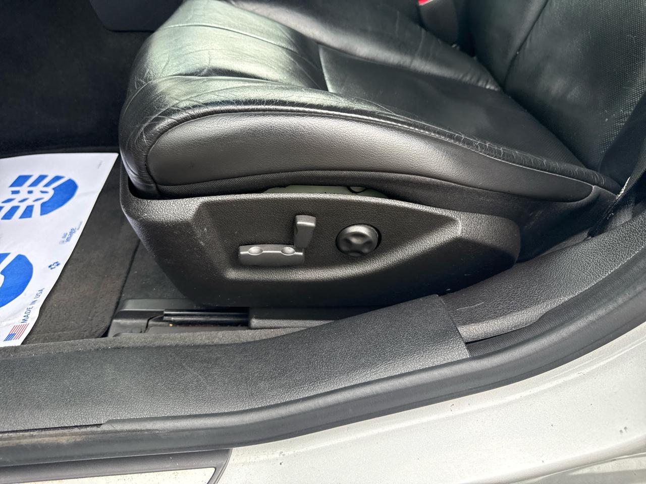 Cadillac STS 4dr Sdn V6 RWD w/1SB 2010