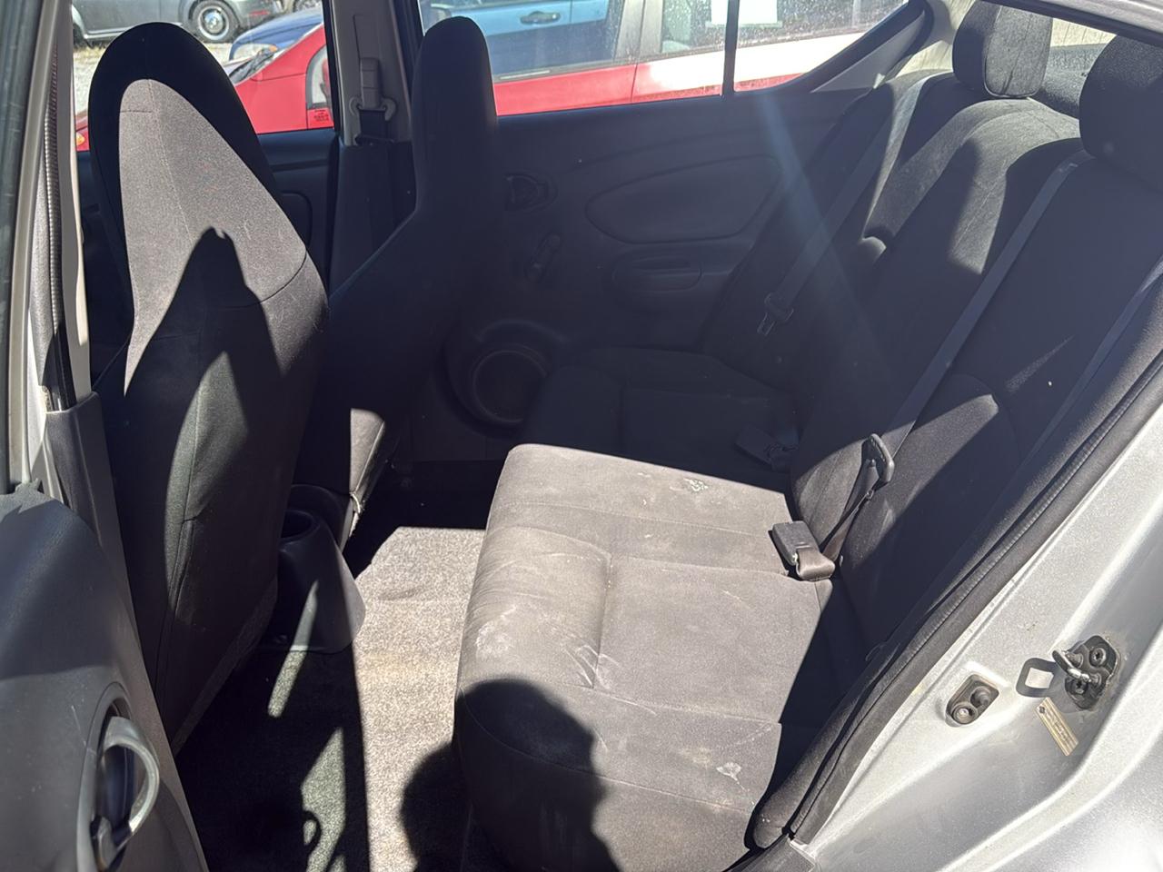 Nissan Versa 4dr Sdn Manual 1.6 S 2016