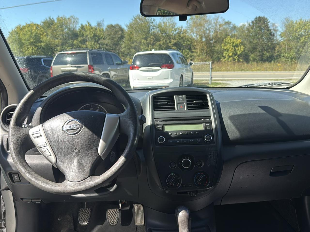 Nissan Versa 4dr Sdn Manual 1.6 S 2016