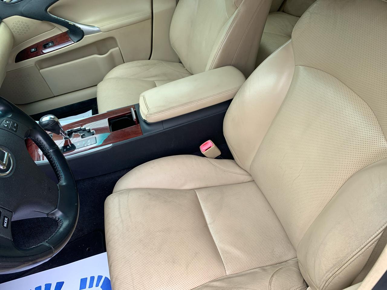 Lexus IS 250 4dr Sport Sdn Man RWD 2008