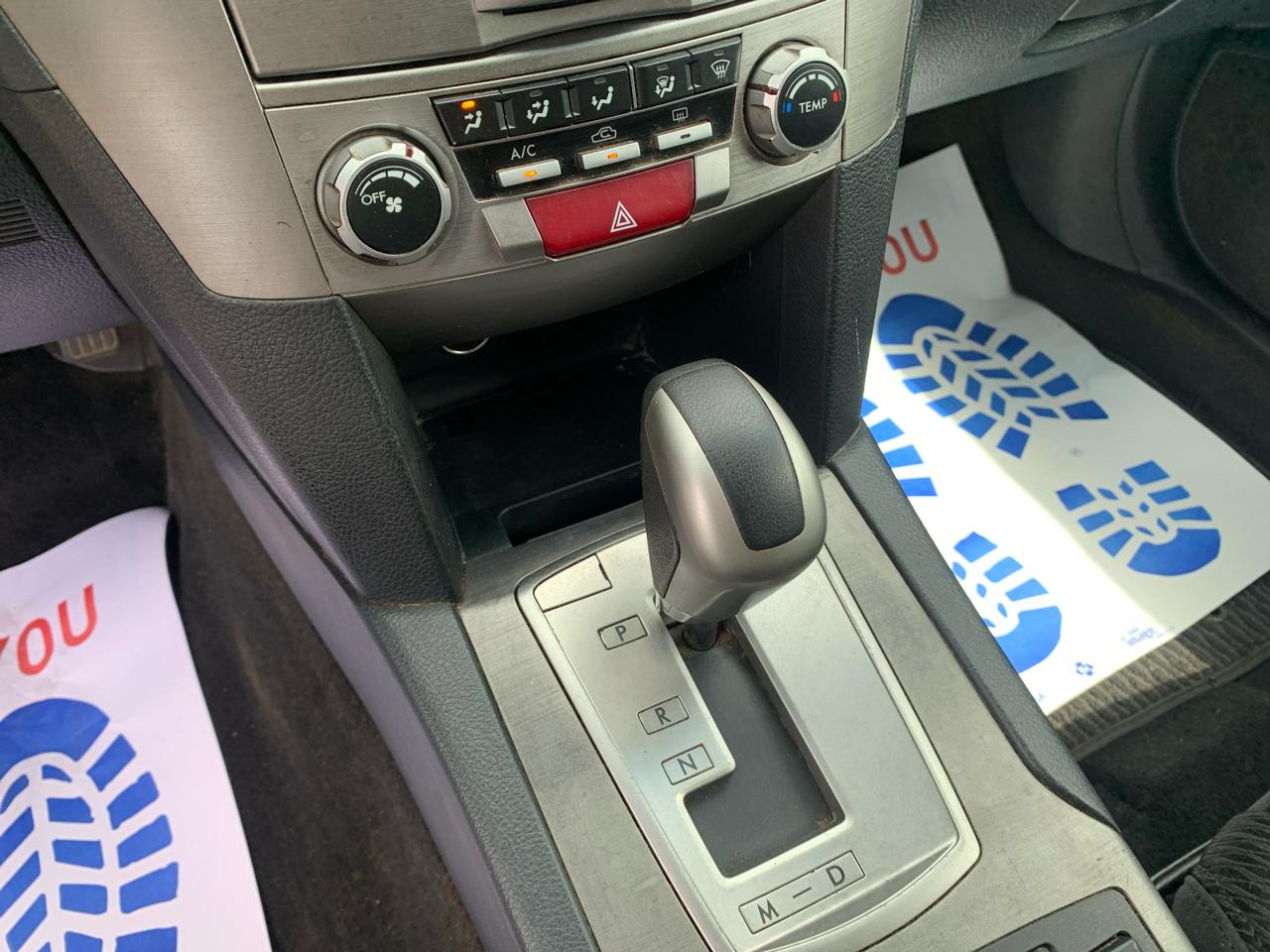 Subaru Outback 4dr Wgn H4 Auto 2.5i Premium All-Weather 2010