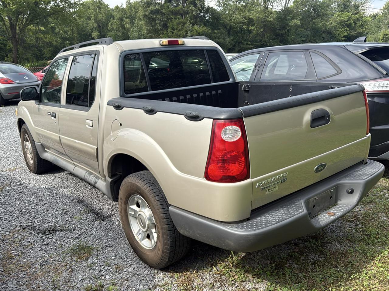 Ford Explorer Sport Trac 4dr 126" WB 4WD XLT Premium 2004