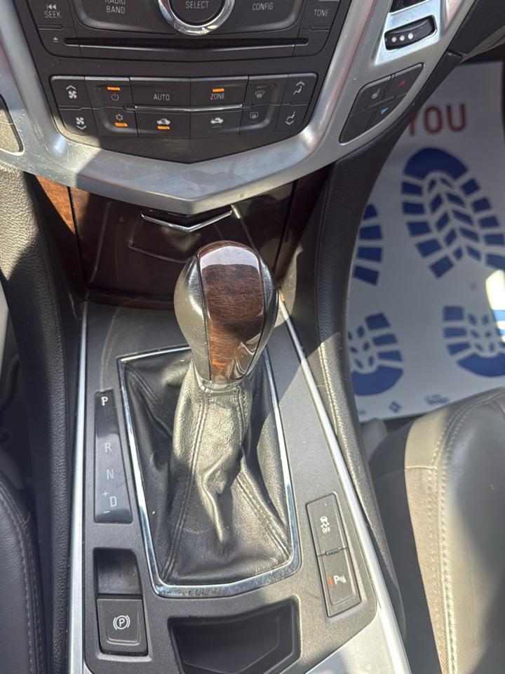 Cadillac SRX AWD 4dr Luxury Collection 2011