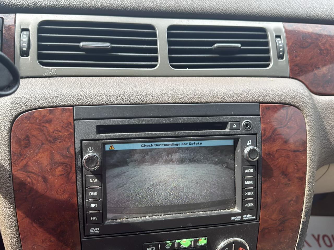 Chevrolet Tahoe 4WD 4dr 1500 LT 2011