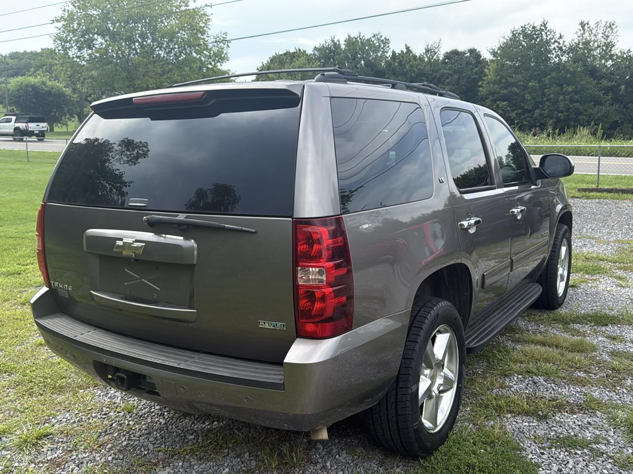 Chevrolet Tahoe 4WD 4dr 1500 LT 2011
