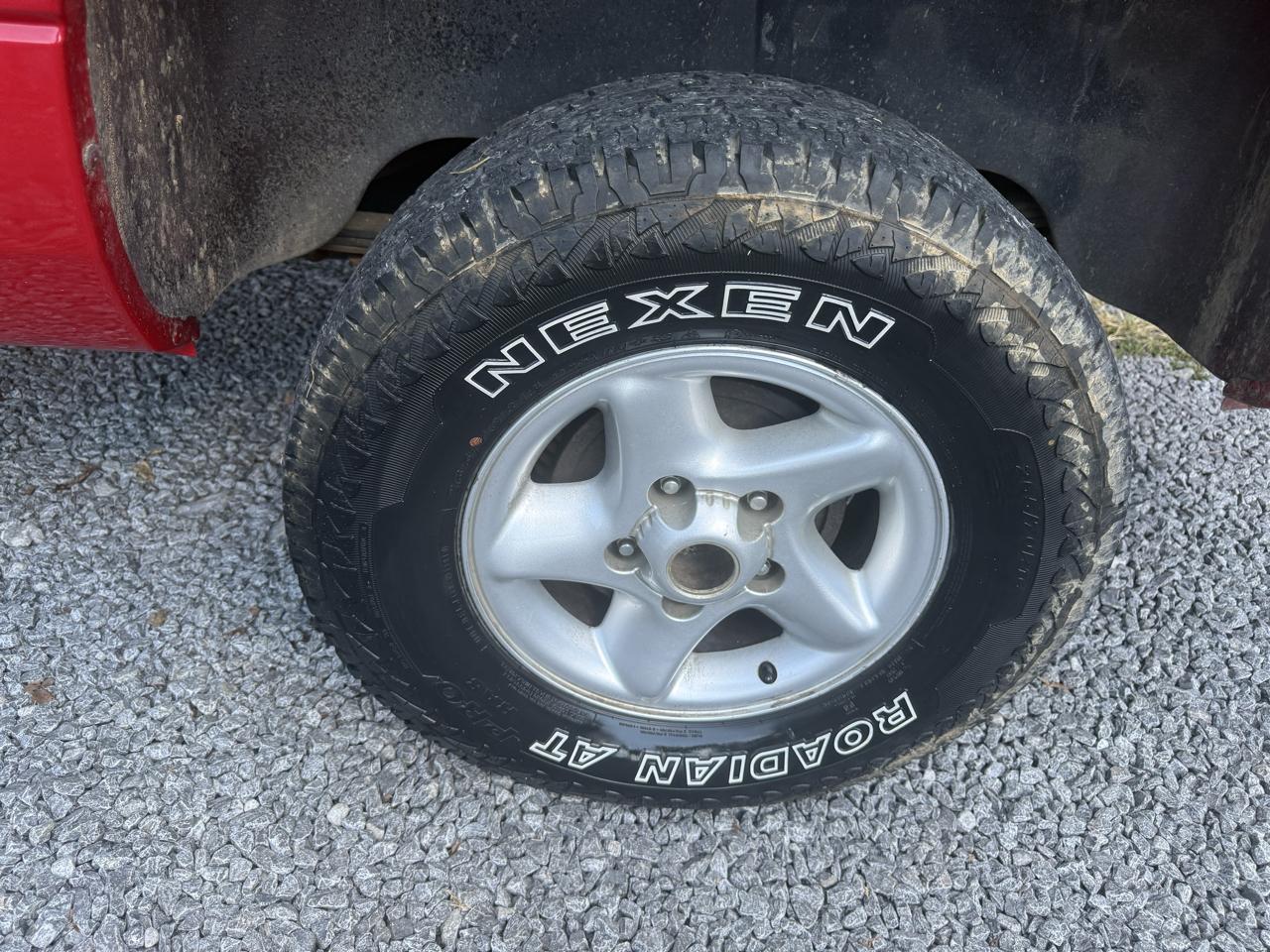 Dodge Ram 1500 4dr Quad Cab 139" WB 4WD 1999