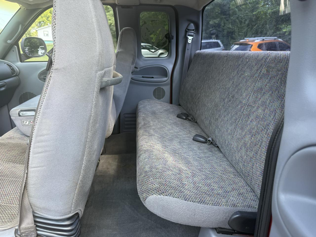 Dodge Ram 1500 4dr Quad Cab 139" WB 4WD 1999