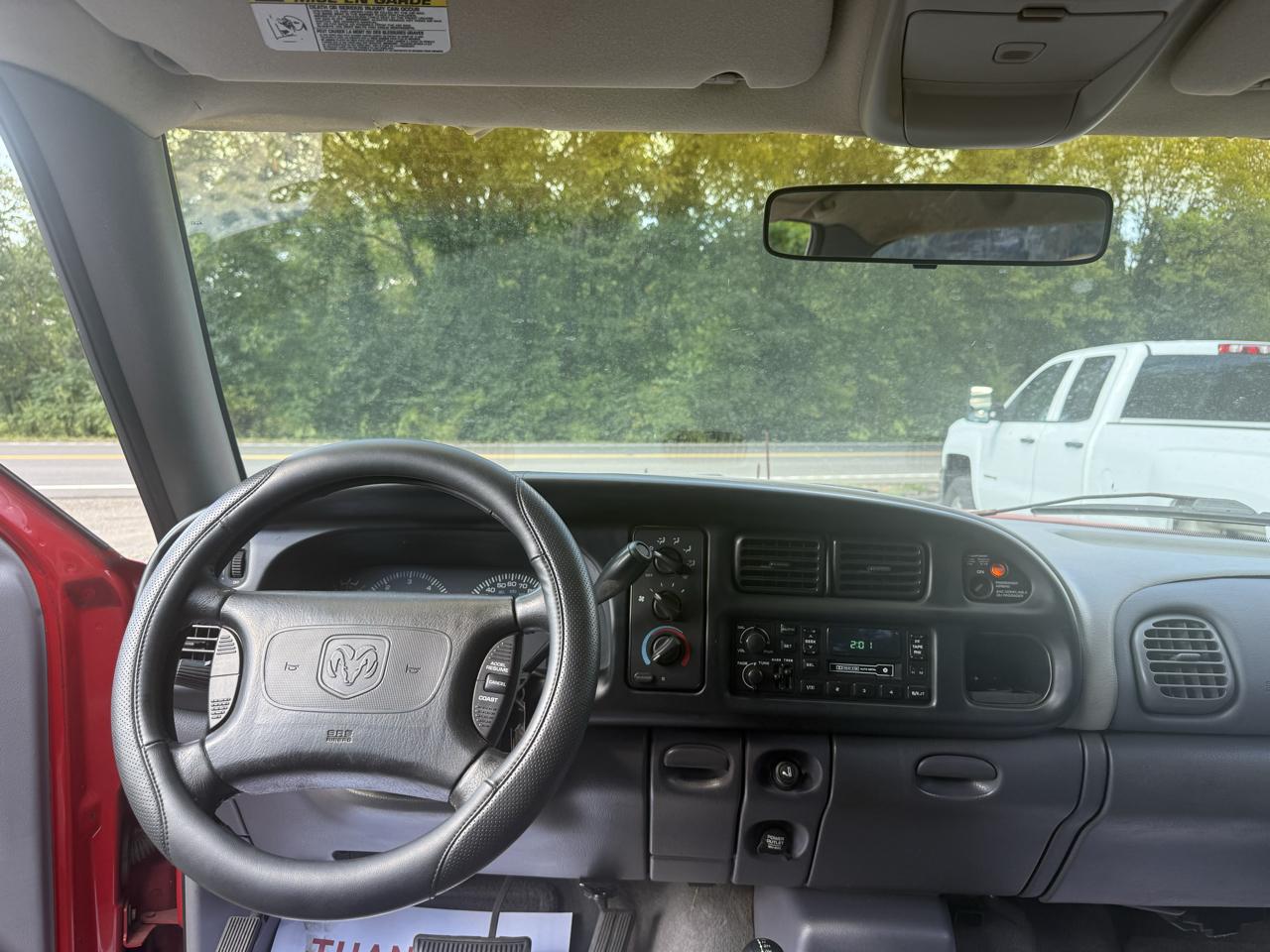 Dodge Ram 1500 4dr Quad Cab 139" WB 4WD 1999