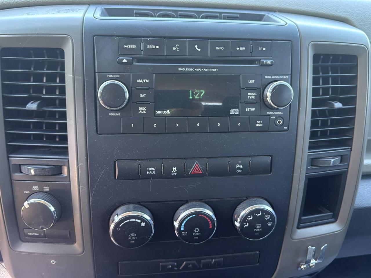 Dodge 1500 4WD Quad Cab 140.5" ST 2012