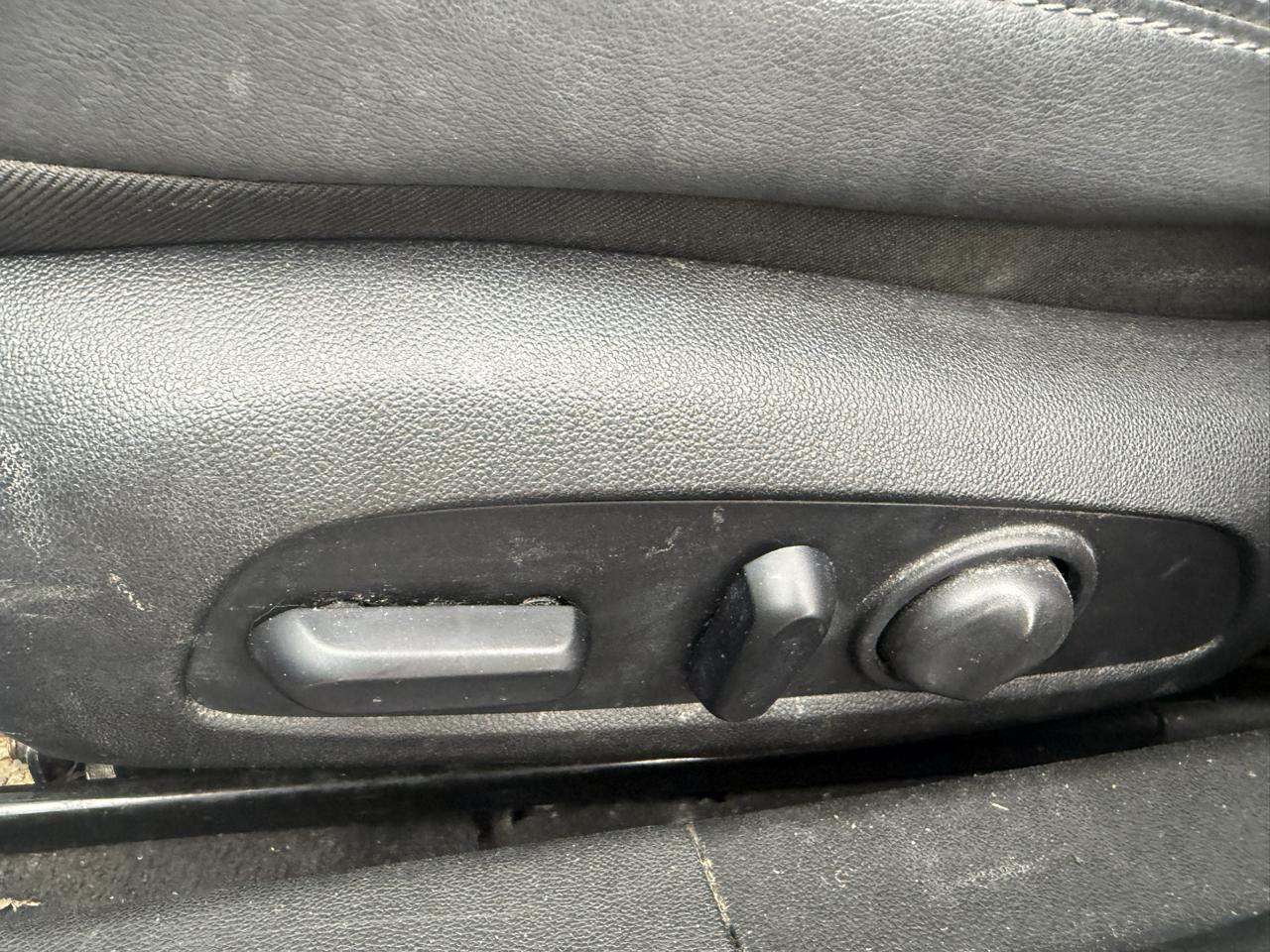 Buick LaCrosse 4dr Sdn Essence FWD 2018