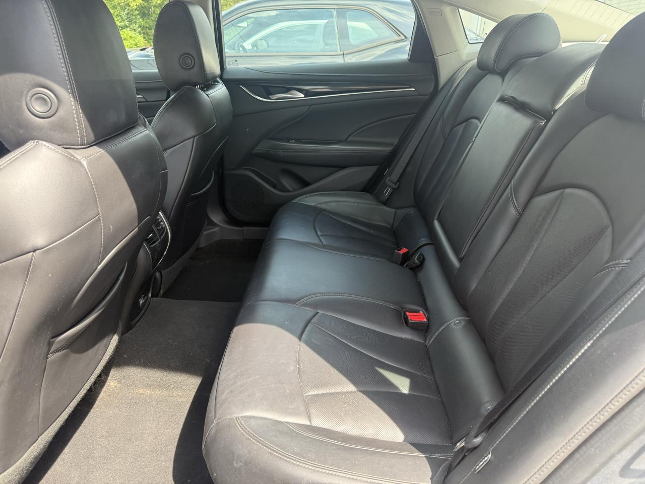 Buick LaCrosse 4dr Sdn Essence FWD 2018