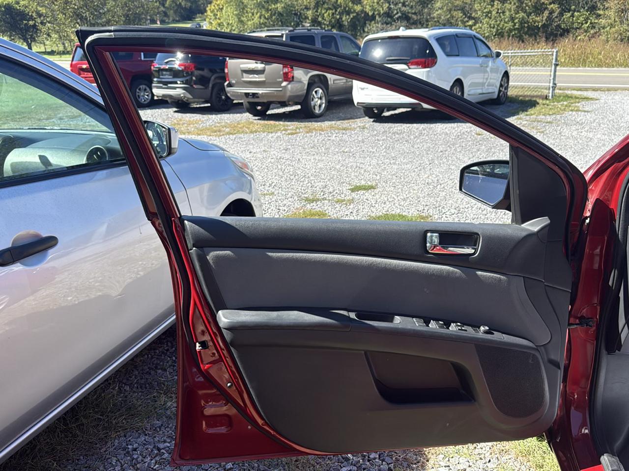 Nissan Sentra 4dr Sdn I4 CVT 2.0 S 2010
