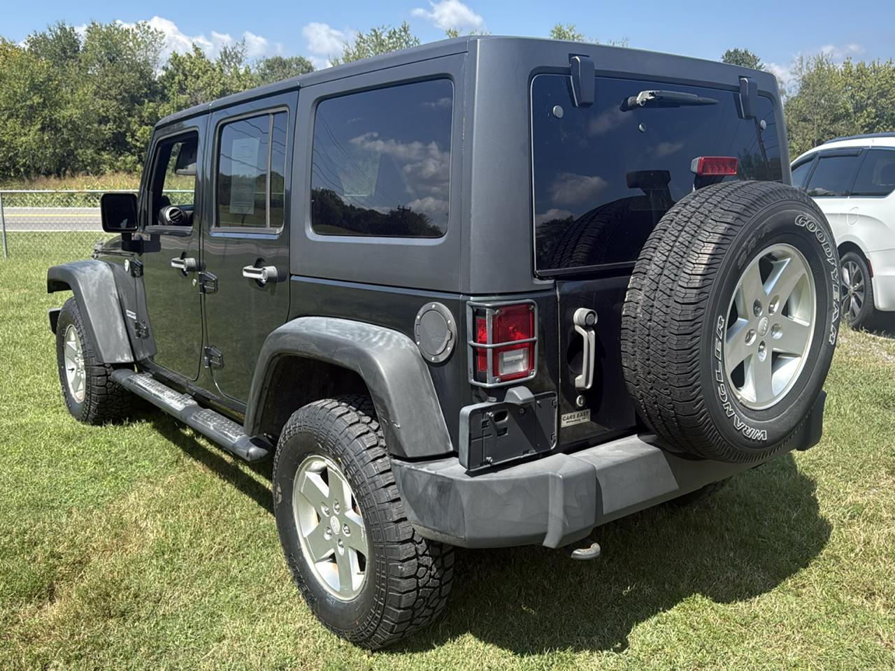 Jeep Wrangler Unlimited 4WD 4dr Sport 2012