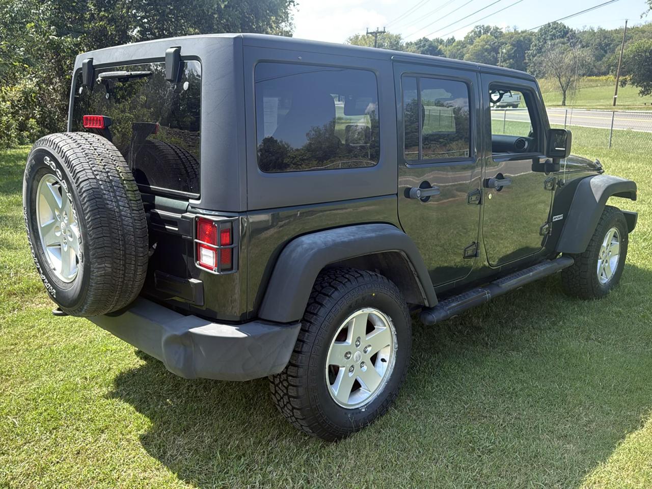 Jeep Wrangler Unlimited 4WD 4dr Sport 2012