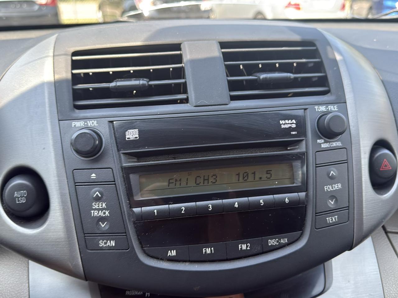 Toyota RAV4 2WD 4dr 4-cyl (Natl) 2007