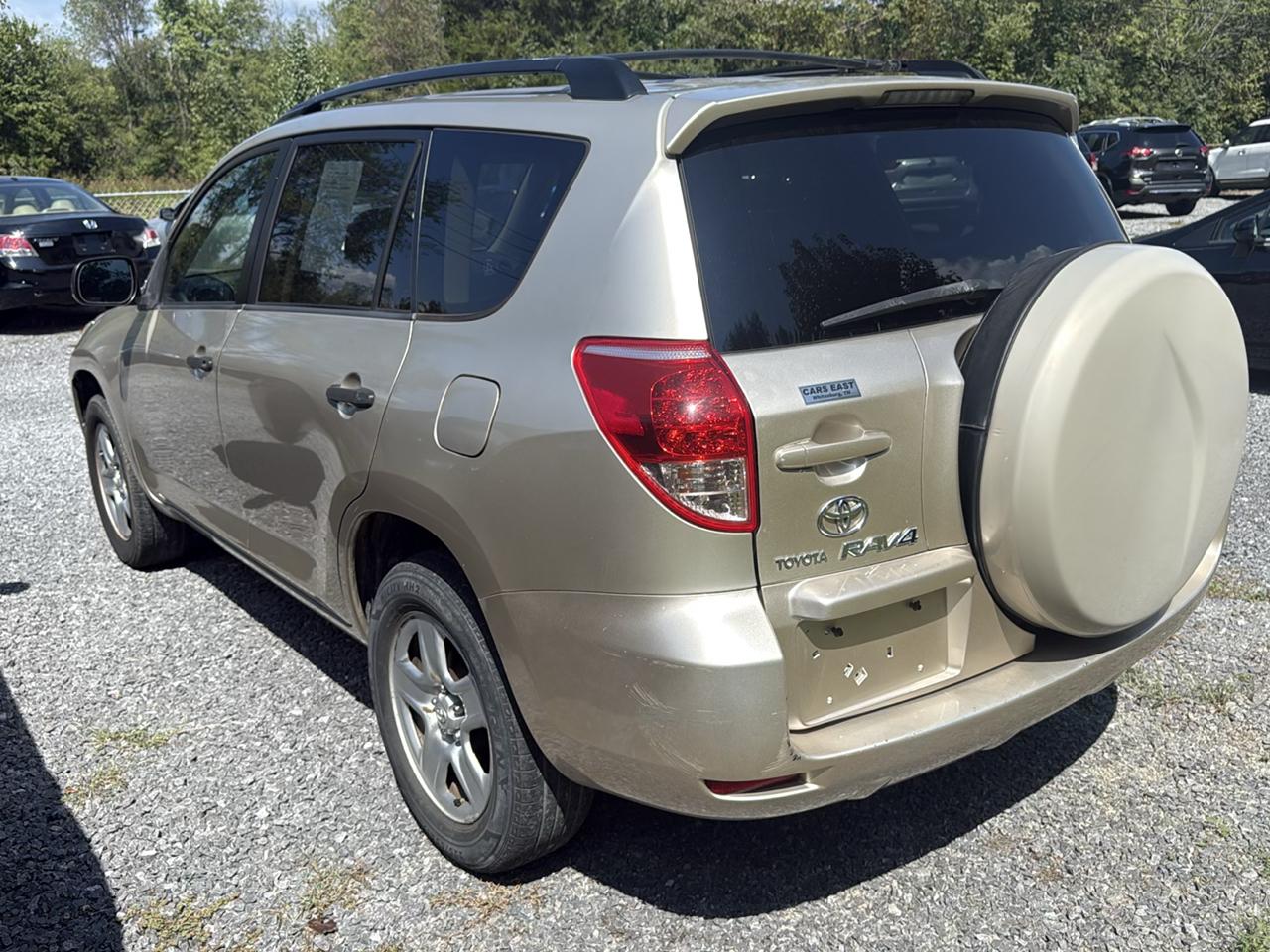 Toyota RAV4 2WD 4dr 4-cyl (Natl) 2007