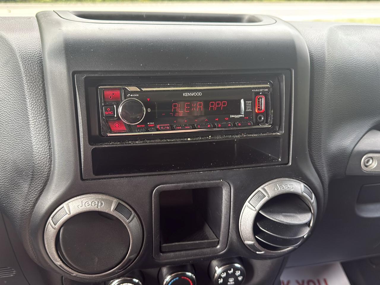 Jeep Wrangler Unlimited 4WD 4dr Sport 2012