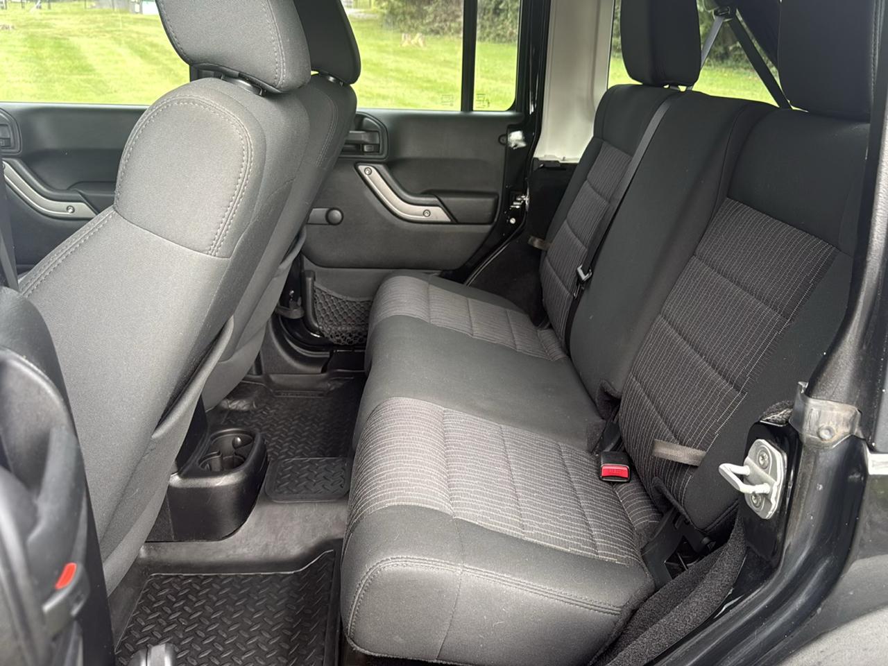 Jeep Wrangler Unlimited 4WD 4dr Sport 2012