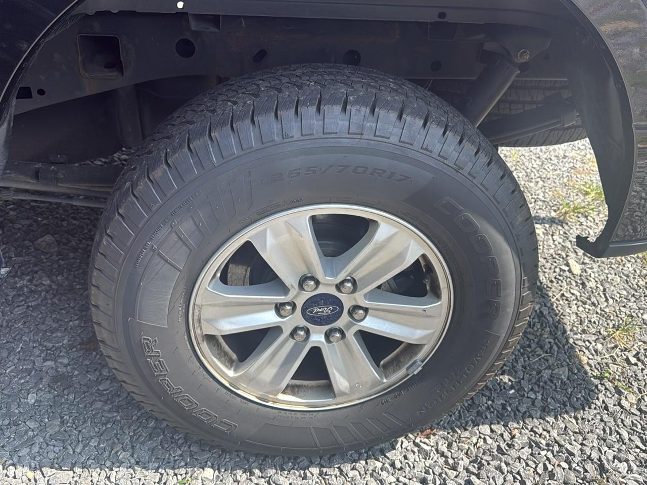 Ford F-150 4WD SuperCab 163" Lariat w/HD Payload Pkg 2015