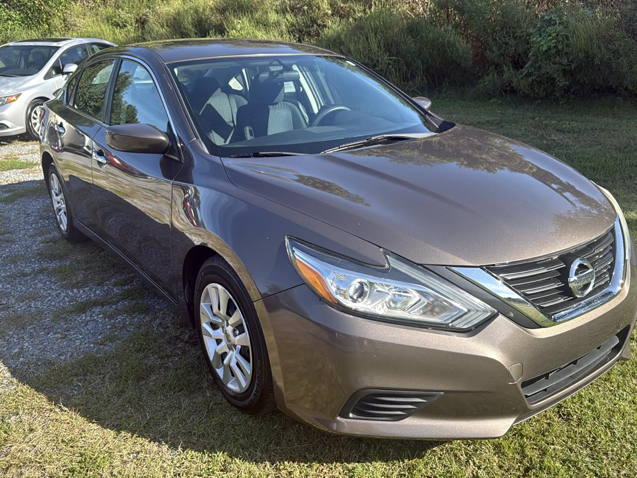 Nissan Altima 4dr Sdn I4 2.5 2016