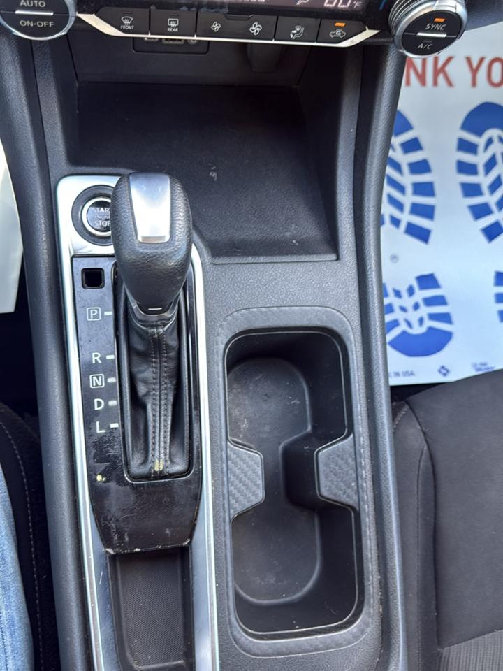 Nissan Sentra SV CVT 2021
