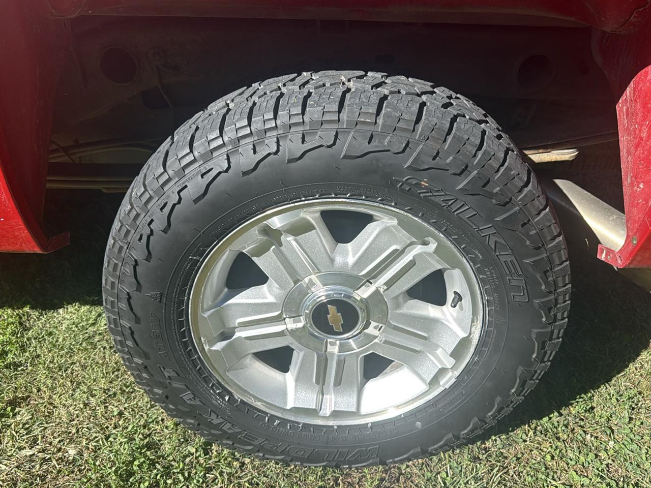 Chevrolet Silverado 1500 4WD Ext Cab 143.5" LT 2011