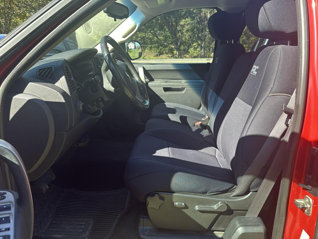 Chevrolet Silverado 1500 4WD Ext Cab 143.5" LT 2011
