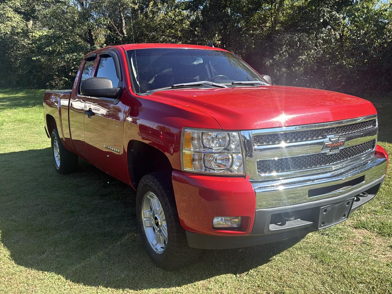 Chevrolet Silverado 1500 4WD Ext Cab 143.5" LT 2011
