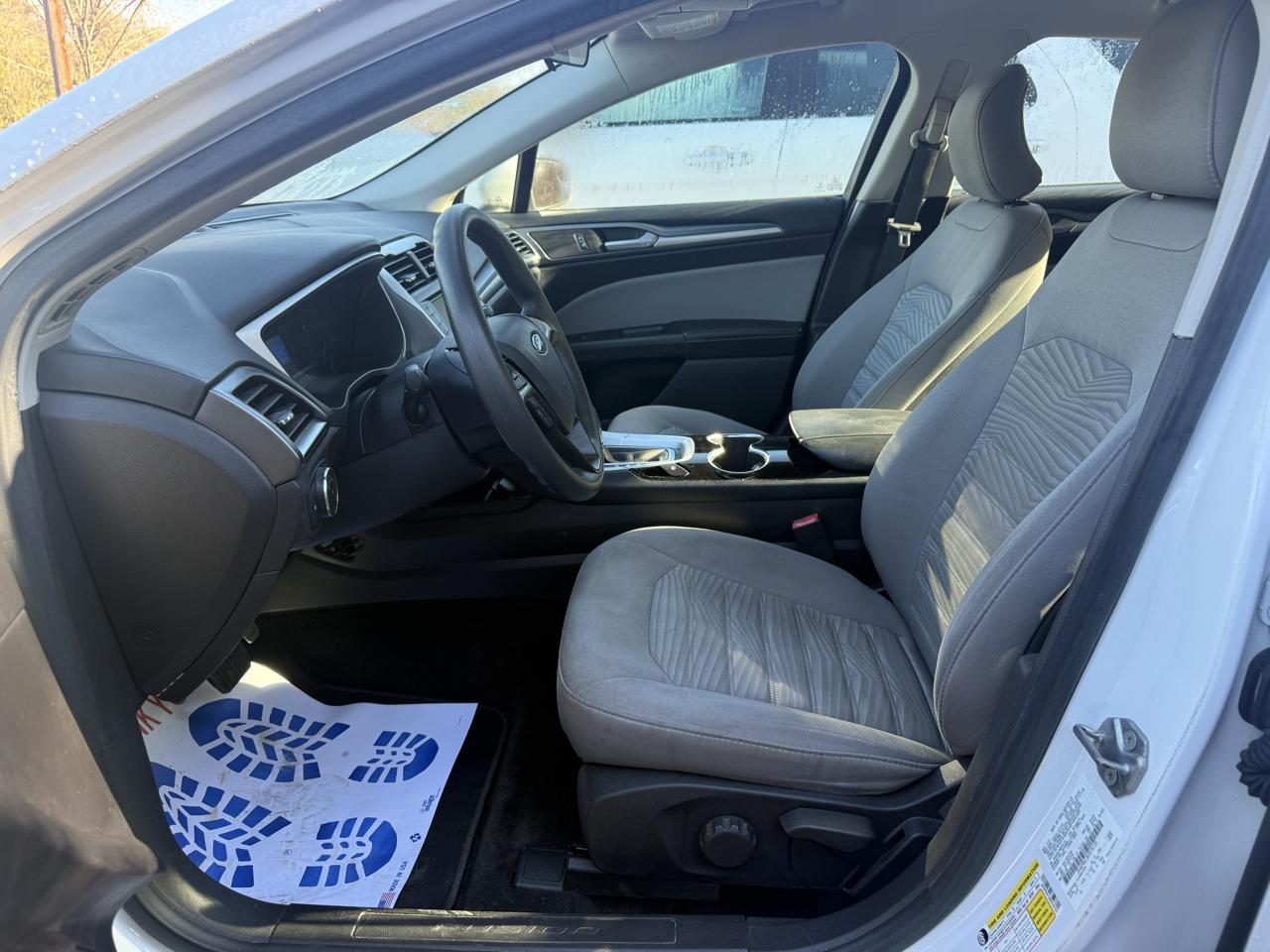 Ford Fusion 4dr Sdn S FWD 2016