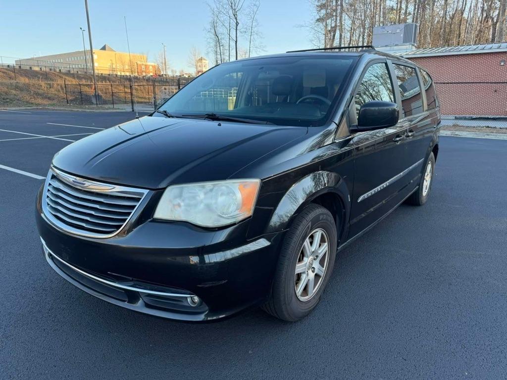 2011 Chrysler Town & Country TOURING