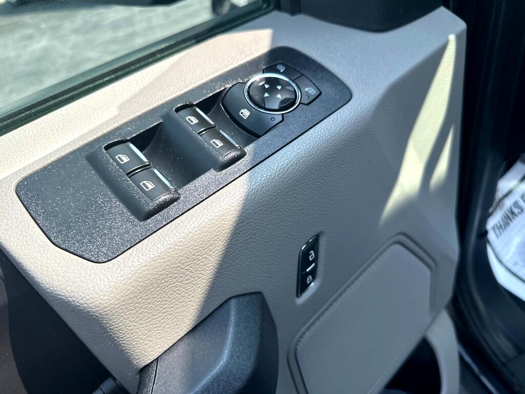 2019 Ford F-150 XLT photo 9