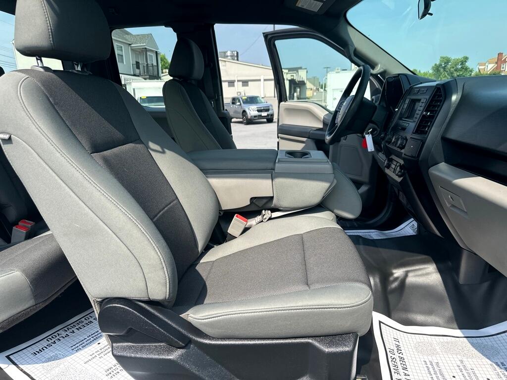 2019 Ford F-150 XLT photo 23