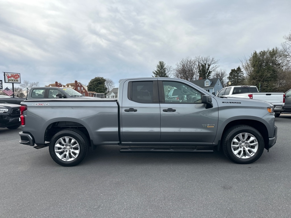 Chevrolet Silverado 1500 Custom Double Cab 4WD 2021