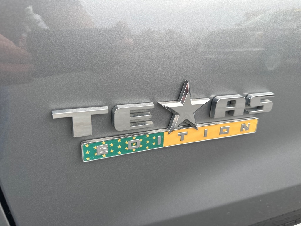 Chevrolet Silverado 1500 Custom Double Cab 4WD 2021